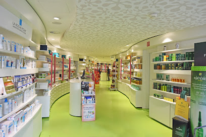 Dräxlmaier Apotheke Im Theresientor Straubing E.k., Apotheker Stephan Dräxlmaier, Im Ärztehaus In Straubing Apotheke