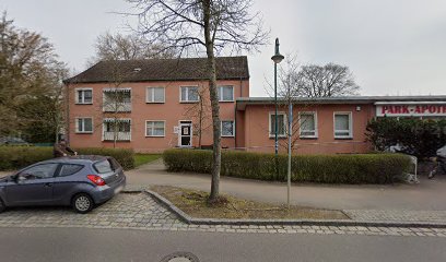 Privater Parkplatz Der Park Apotheke Hagenow - Patienten Der Apotheke Und Umliegenden Arztpraxen Vorbehalten Apotheke